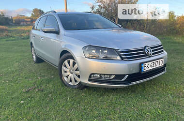 Универсал Volkswagen Passat 2013 в Тернополе