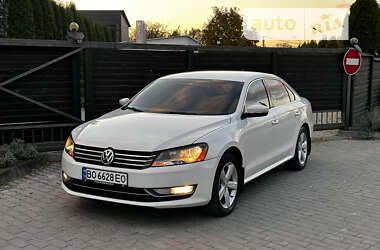 Седан Volkswagen Passat 2013 в Тернополе