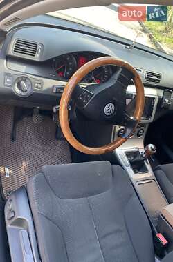 Седан Volkswagen Passat 2006 в Шостке