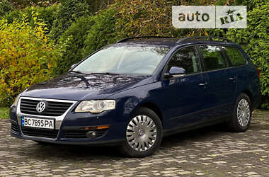 Універсал Volkswagen Passat 2005 в Самборі