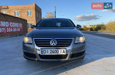 Седан Volkswagen Passat 2005 в Винниках