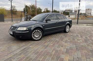 Седан Volkswagen Passat 2004 в Харкові