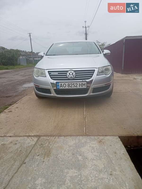 Седан Volkswagen Passat 2007 в Виноградові