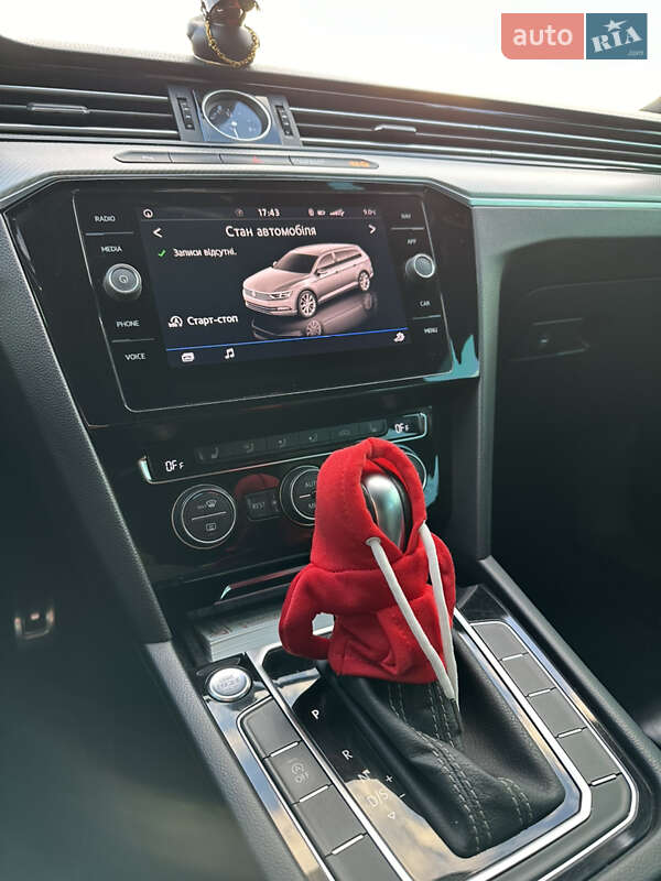 Универсал Volkswagen Passat 2018 в Дрогобыче фото 15 Универсал Volkswagen Passat 2018 в Дрогобыче