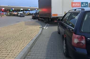 Универсал Volkswagen Passat 2001 в 