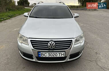 Универсал Volkswagen Passat 2005 в Теофиполе