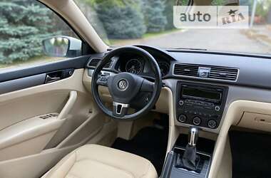 Седан Volkswagen Passat 2014 в Киеве