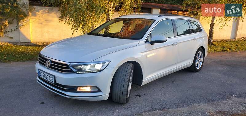 Універсал Volkswagen Passat 2017 в Тернополі
