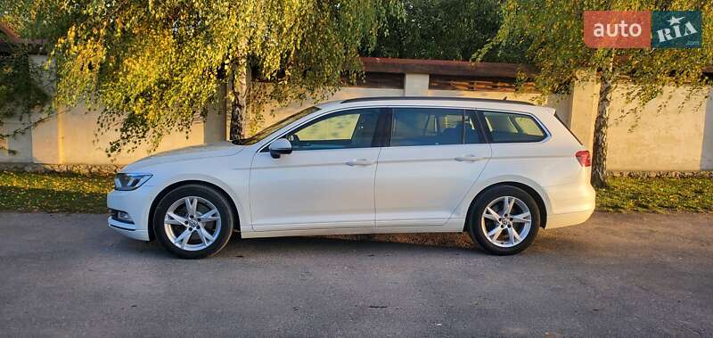 Універсал Volkswagen Passat 2017 в Тернополі