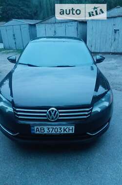 Седан Volkswagen Passat 2012 в Виннице