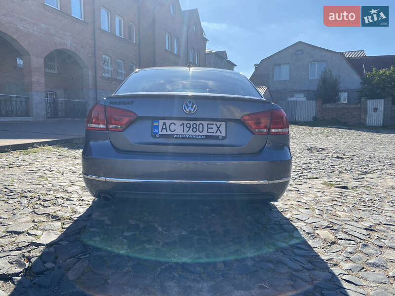 Седан Volkswagen Passat 2014 в Луцке