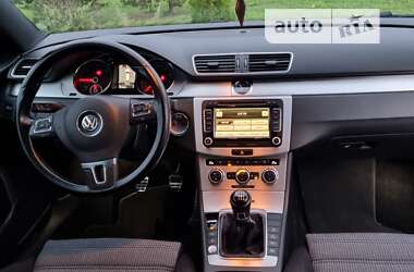 Универсал Volkswagen Passat 2012 в Львове