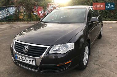 Седан Volkswagen Passat 2005 в Харкові