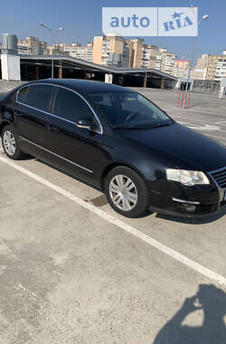 Седан Volkswagen Passat 2008 в Києві