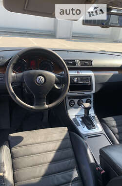 Седан Volkswagen Passat 2008 в Києві