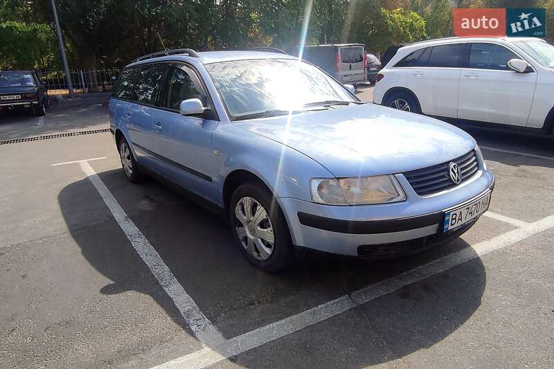 Універсал Volkswagen Passat 2000 в Знам'янці