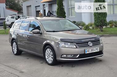 Універсал Volkswagen Passat 2011 в Старокостянтинові