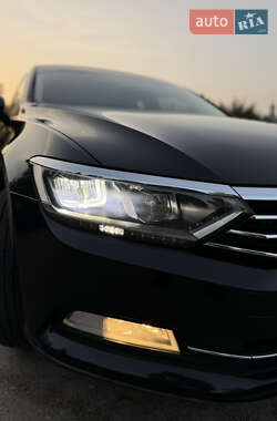 Седан Volkswagen Passat 2015 в 