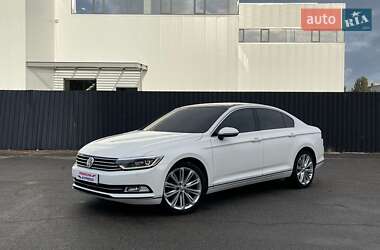 Седан Volkswagen Passat 2018 в Києві