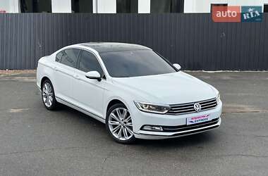 Седан Volkswagen Passat 2018 в Києві