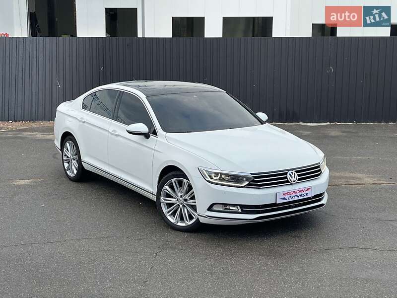 Седан Volkswagen Passat 2018 в Киеве