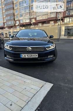 Седан Volkswagen Passat 2019 в Умані