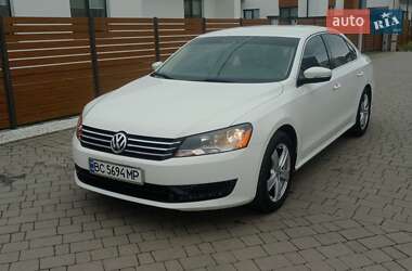 Седан Volkswagen Passat 2012 в Львове