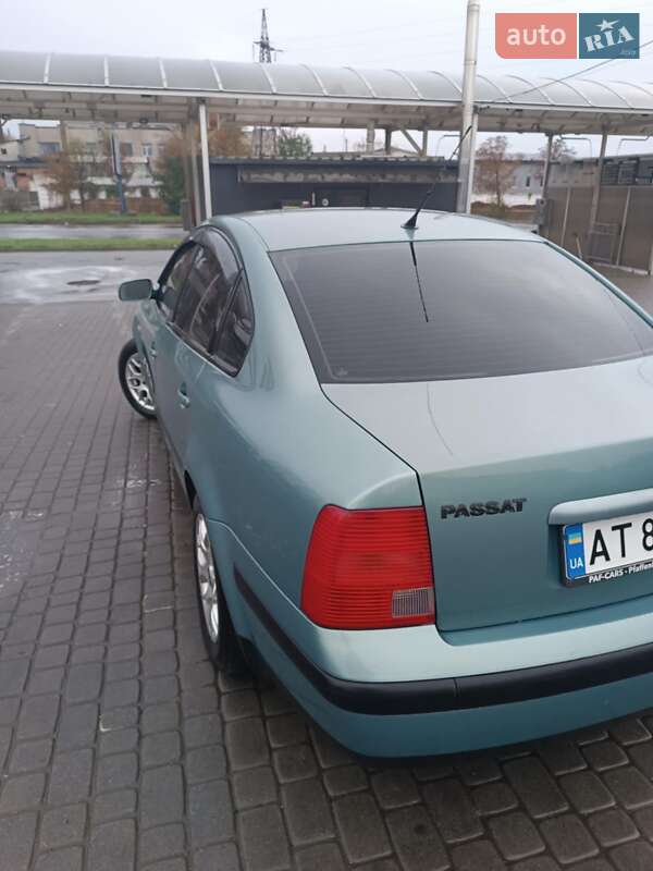 Седан Volkswagen Passat 1999 в Ивано-Франковске