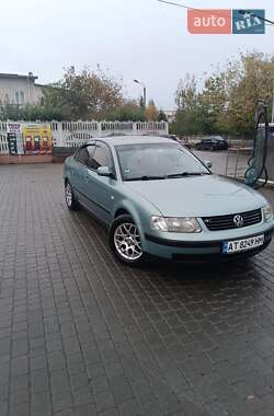 Седан Volkswagen Passat 1999 в Ивано-Франковске