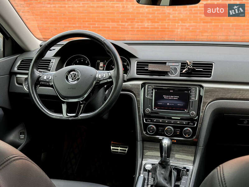 Седан Volkswagen Passat 2016 в Києві фото 13 Седан Volkswagen Passat 2016 в Києві