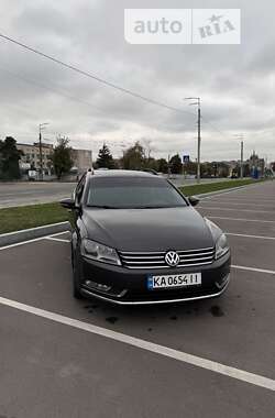 Універсал Volkswagen Passat 2011 в Києві