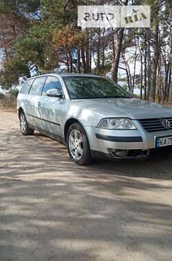 Універсал Volkswagen Passat 2003 в Ічні