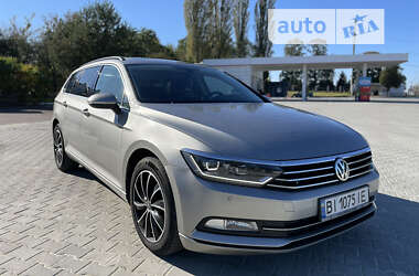 Универсал Volkswagen Passat 2015 в Львове