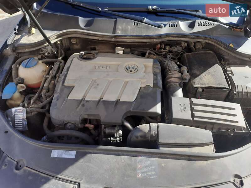 Универсал Volkswagen Passat 2008 в Луцке