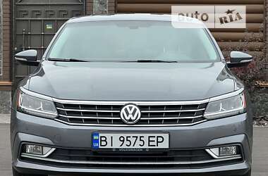 Седан Volkswagen Passat 2016 в Києві