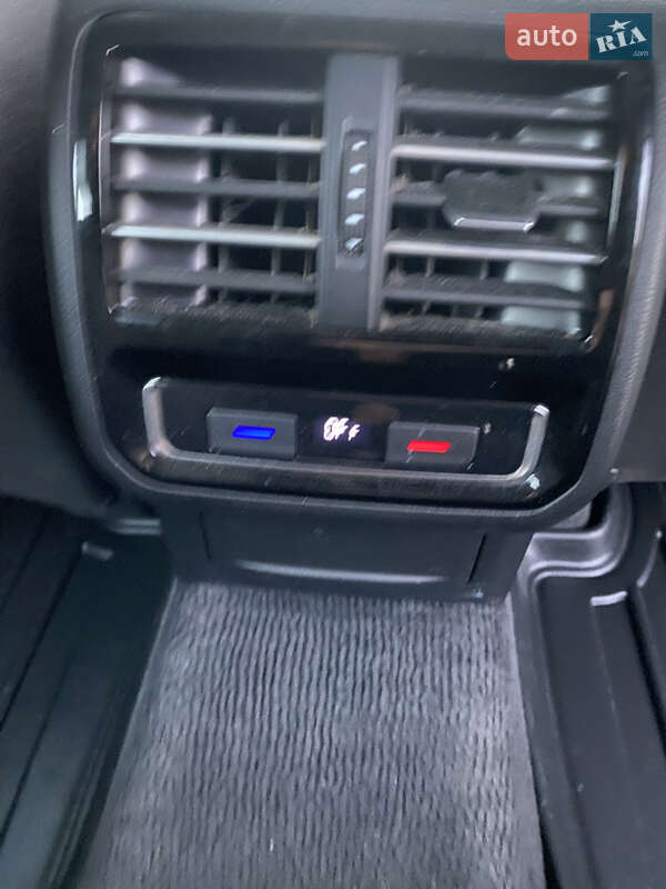 Універсал Volkswagen Passat 2017 в Тернополі