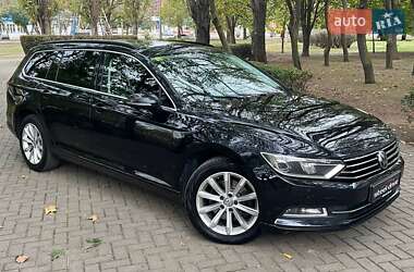 Універсал Volkswagen Passat 2015 в Миколаєві