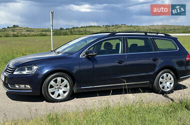 Универсал Volkswagen Passat 2013 в Хусте