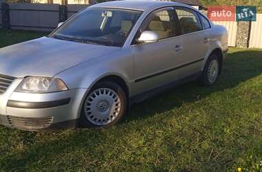 Седан Volkswagen Passat 2004 в Костопілі