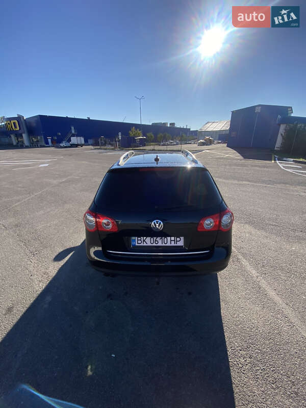Універсал Volkswagen Passat 2008 в Рівному