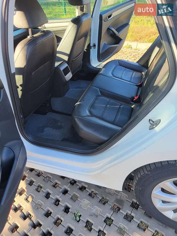 Седан Volkswagen Passat 2014 в Вінниці