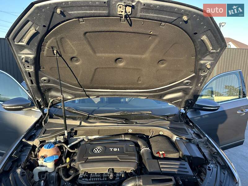 Седан Volkswagen Passat 2017 в Черновцах