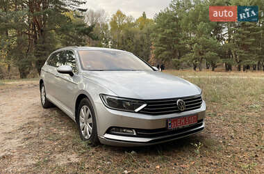 Універсал Volkswagen Passat 2014 в Дніпрі