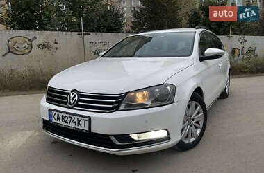 Универсал Volkswagen Passat 2012 в Киеве