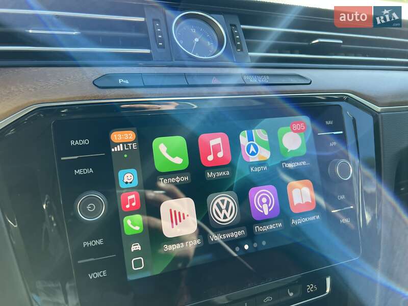 Седан Volkswagen Passat 2018 в Киеве