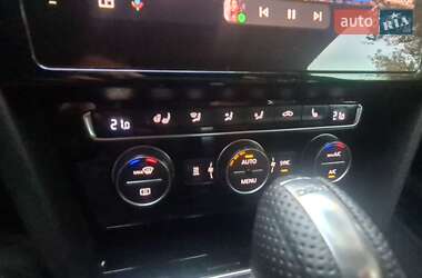 Седан Volkswagen Passat 2015 в 
