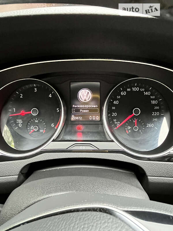 Седан Volkswagen Passat 2016 в Гадяче