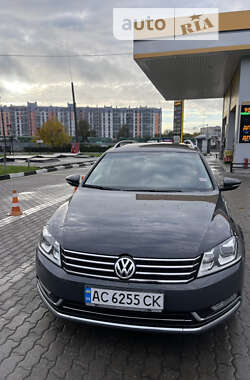 Універсал Volkswagen Passat 2011 в Луцьку