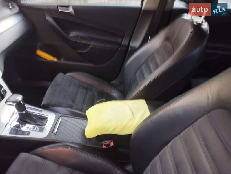 Седан Volkswagen Passat 2010 в Киеве