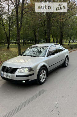 Седан Volkswagen Passat 2001 в Мукачево